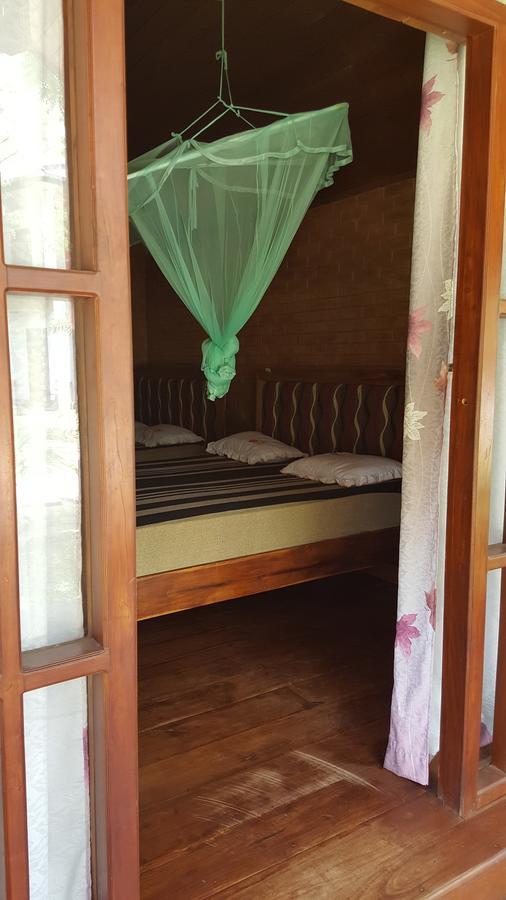 Lokuge Grand Resort Kataragama Exteriör bild