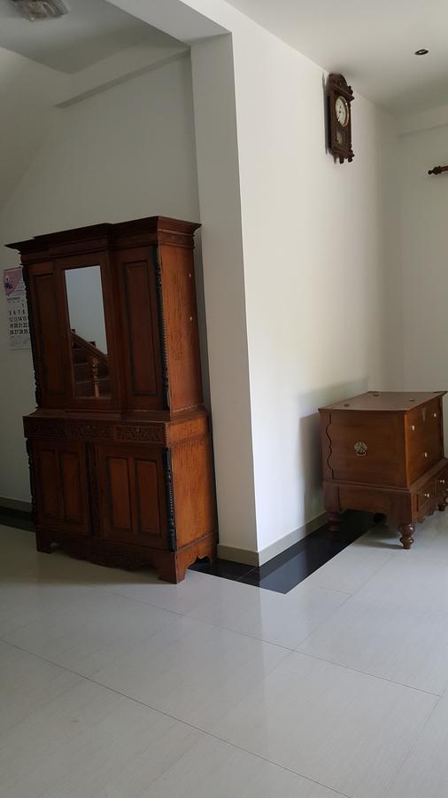 Lokuge Grand Resort Kataragama Exteriör bild