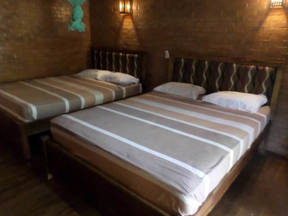 Lokuge Grand Resort Kataragama Exteriör bild